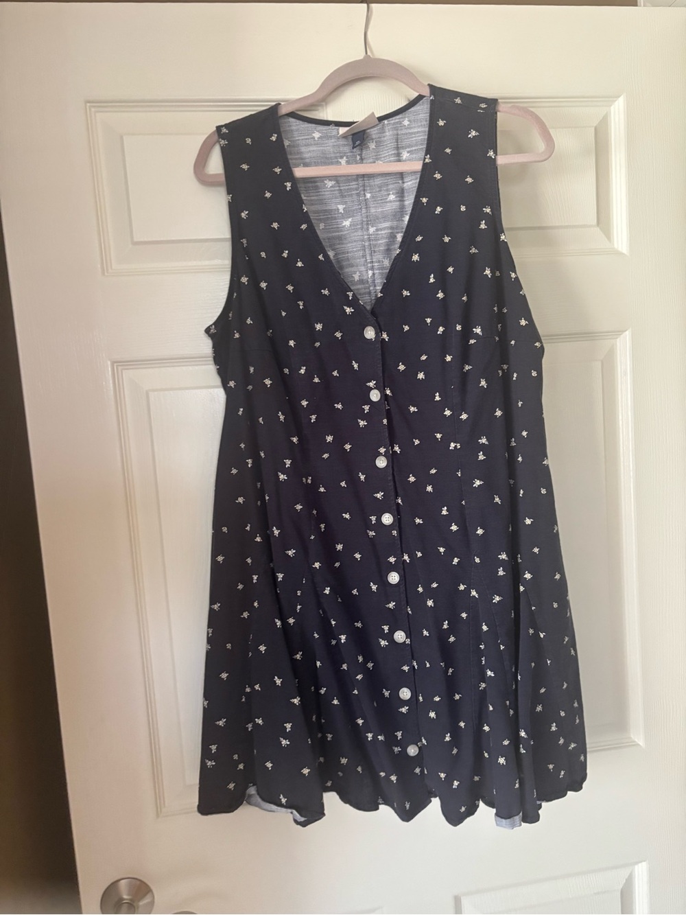 Universal Thread Black Sleeveless Floral Button-Front Dress
